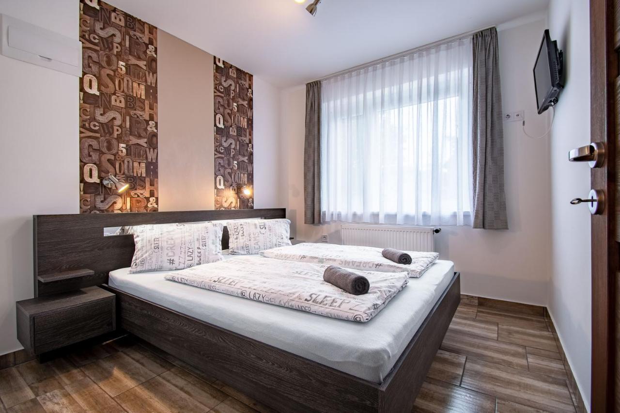 Garden Lux Apartman Hajdúszoboszló Екстериор снимка