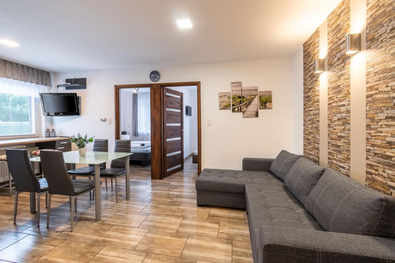 Garden Lux Apartman Hajdúszoboszló Екстериор снимка