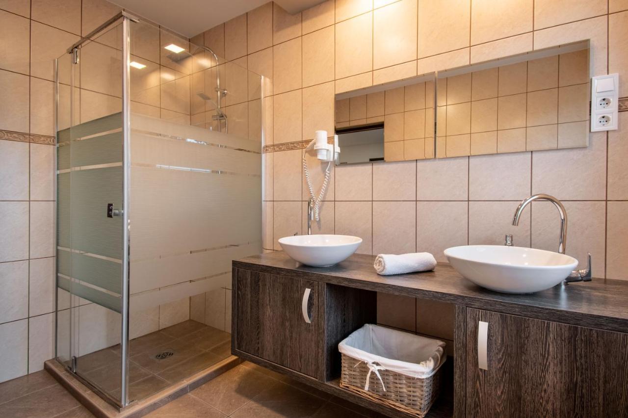 Garden Lux Apartman Hajdúszoboszló Екстериор снимка